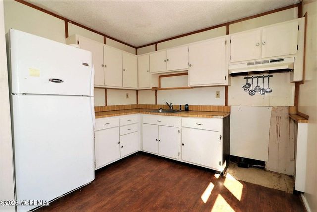 151 Village Drive, Barnegat, NJ 08005