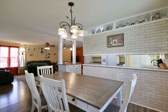 22419 Trout Street, Golden, MO 65658