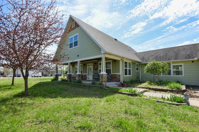22419 Trout Street, Golden, MO 65658
