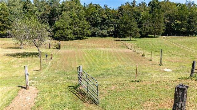6307 Bell Branch Trl, Nunnelly, TN 37137
