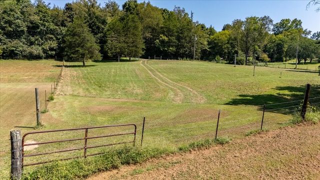 6307 Bell Branch Trl, Nunnelly, TN 37137
