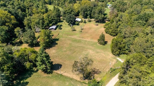 6307 Bell Branch Trl, Nunnelly, TN 37137