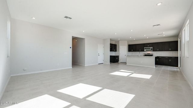 22881 W MONONA Lane, Surprise, AZ 85387