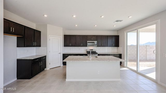 22881 W MONONA Lane, Surprise, AZ 85387