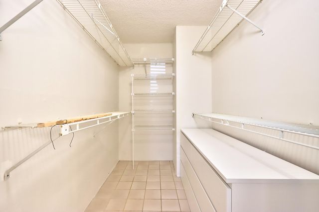 5800 Camino Del Sol Apt 103, Boca Raton, FL 33433