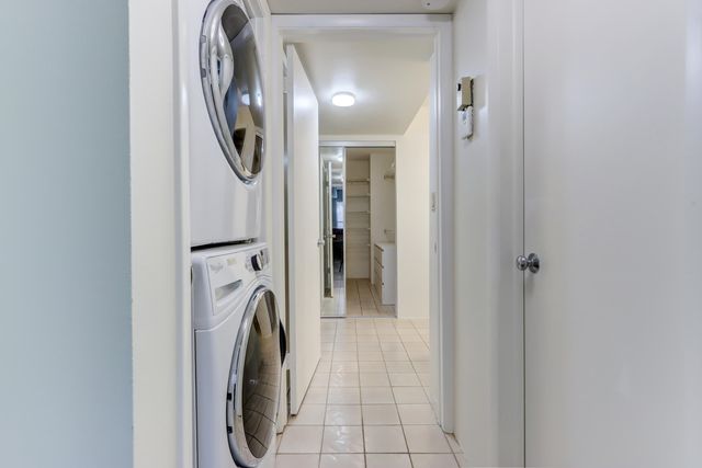 5800 Camino Del Sol Apt 103, Boca Raton, FL 33433