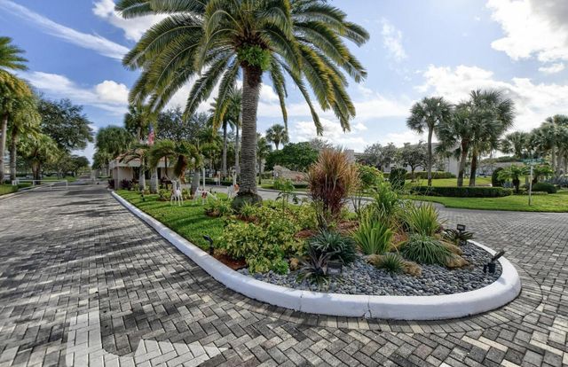 5800 Camino Del Sol Apt 103, Boca Raton, FL 33433