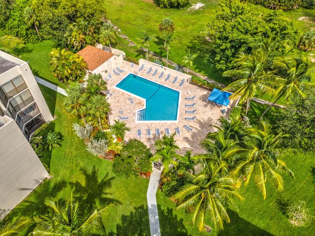 5800 Camino Del Sol Apt 103, Boca Raton, FL 33433