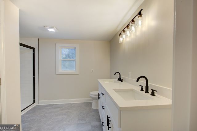 144 Flat Rock, Oxford, GA 30054