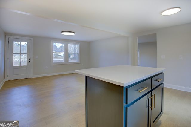 144 Flat Rock, Oxford, GA 30054