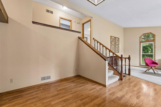 4482 Oak Pond Road, Eagan, MN 55123