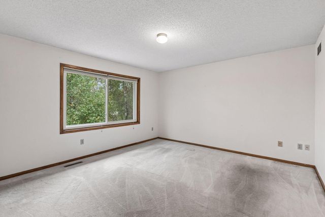 4482 Oak Pond Road, Eagan, MN 55123