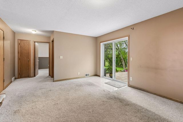 4482 Oak Pond Road, Eagan, MN 55123