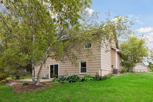4482 Oak Pond Road, Eagan, MN 55123