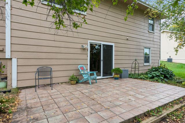 4482 Oak Pond Road, Eagan, MN 55123