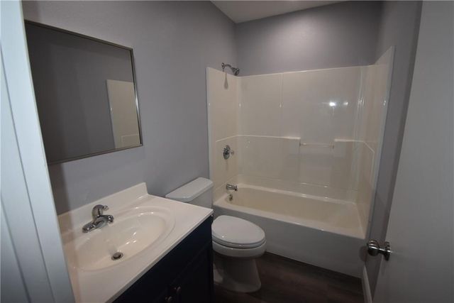 113 Overhill Drive, Paola, KS 66071
