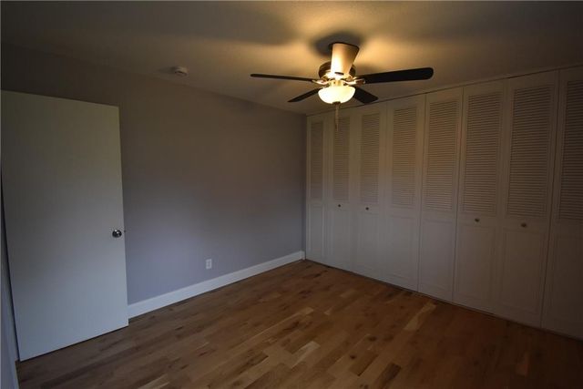 113 Overhill Drive, Paola, KS 66071