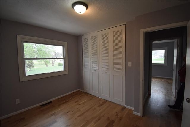 113 Overhill Drive, Paola, KS 66071
