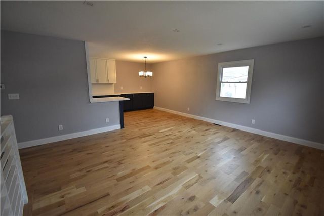 113 Overhill Drive, Paola, KS 66071