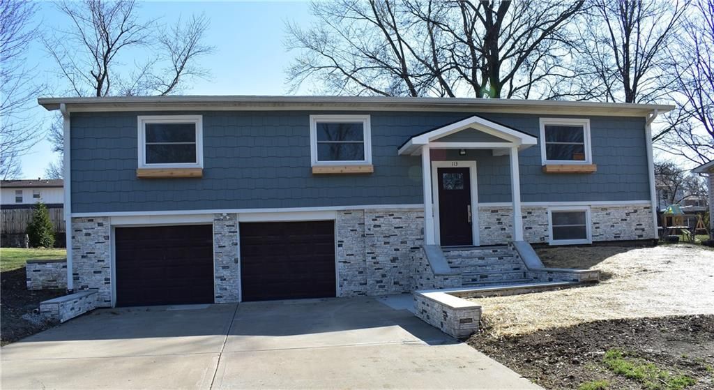 113 Overhill Drive, Paola, KS 66071
