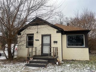 15776 Evergreen Road, Detroit, MI 48223