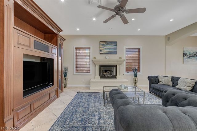 6180 El Camino Road, Las Vegas, NV 89118