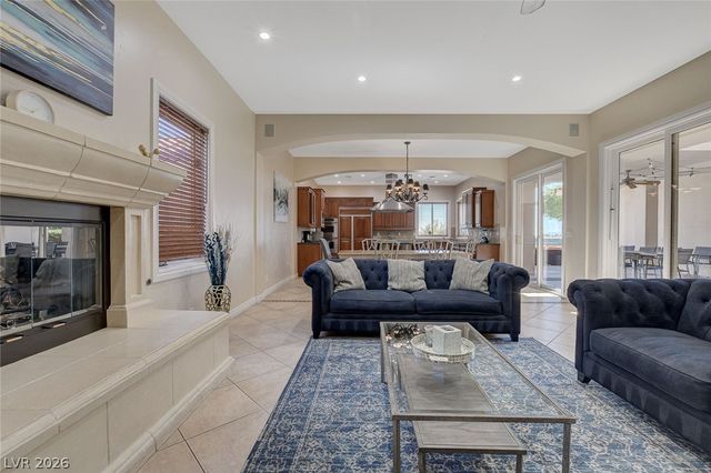 6180 El Camino Road, Las Vegas, NV 89118