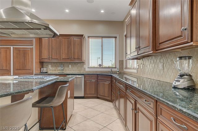 6180 El Camino Road, Las Vegas, NV 89118