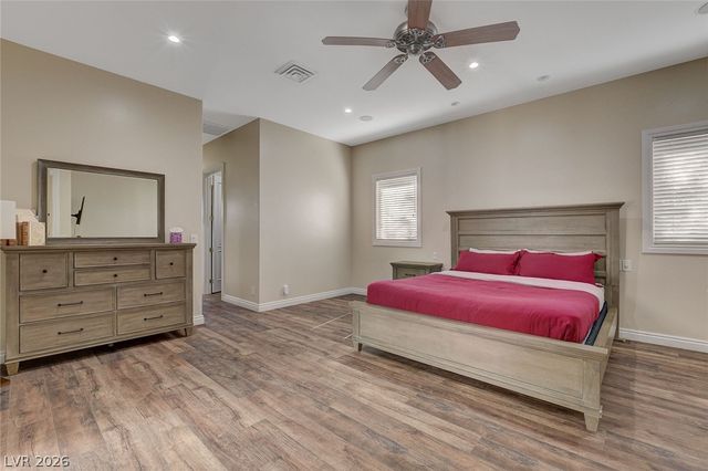 6180 El Camino Road, Las Vegas, NV 89118