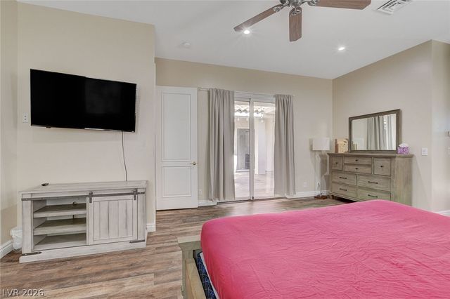 6180 El Camino Road, Las Vegas, NV 89118