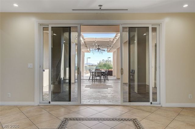 6180 El Camino Road, Las Vegas, NV 89118