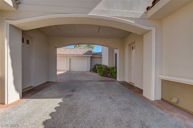 6180 El Camino Road, Las Vegas, NV 89118