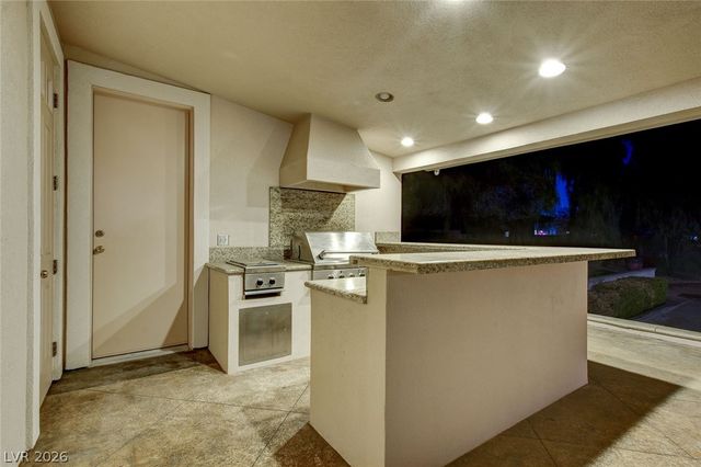 6180 El Camino Road, Las Vegas, NV 89118