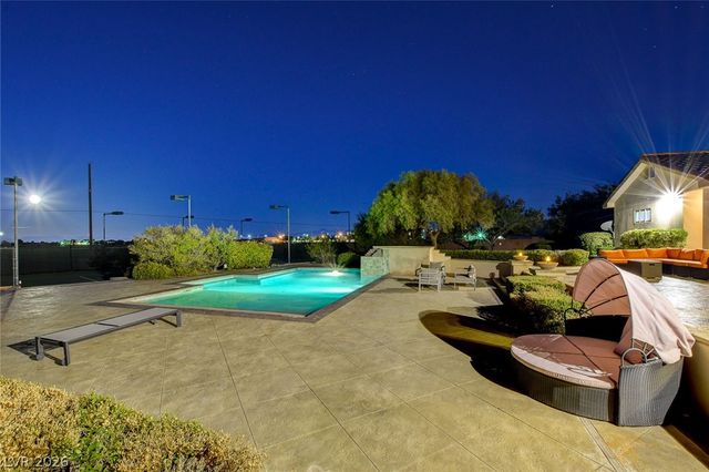 6180 El Camino Road, Las Vegas, NV 89118