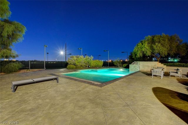 6180 El Camino Road, Las Vegas, NV 89118