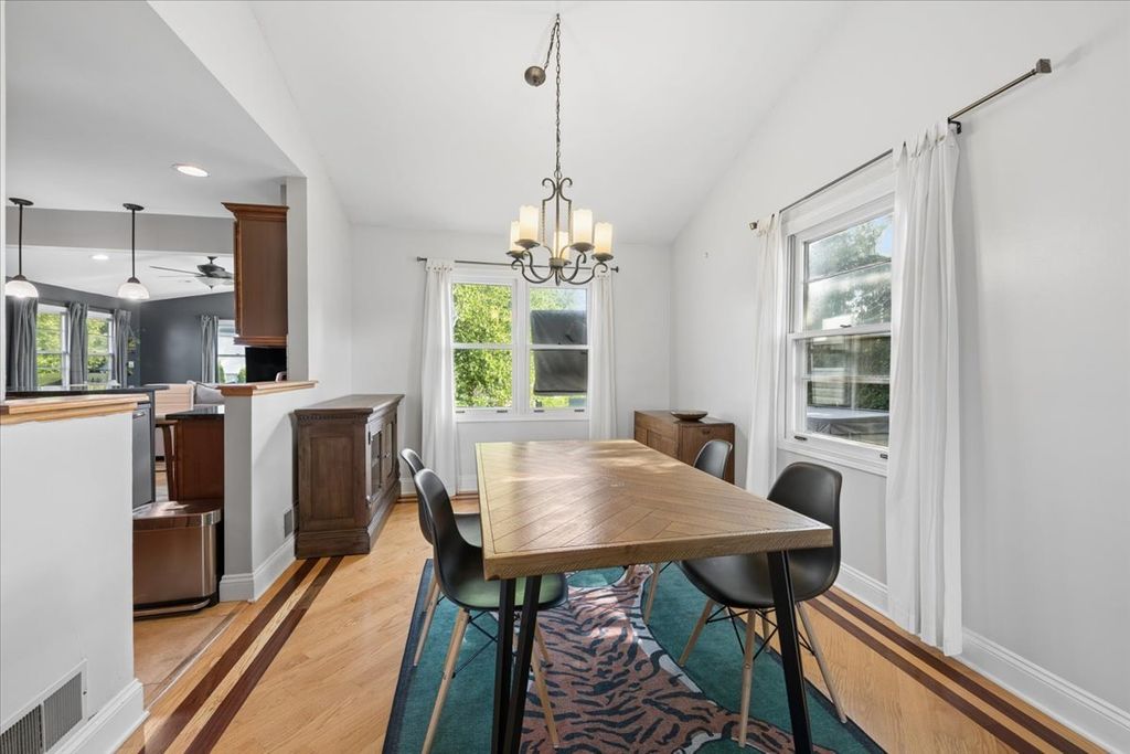725 Buffalo Circle, Carol Stream, IL 60188 — photo 5
