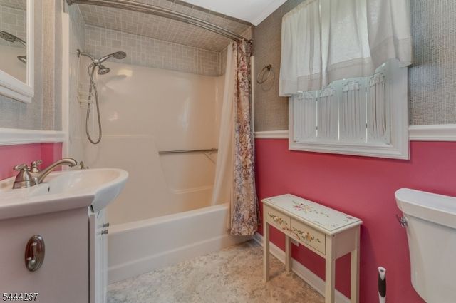 1 West Rd, Flemington Boro, NJ 08822