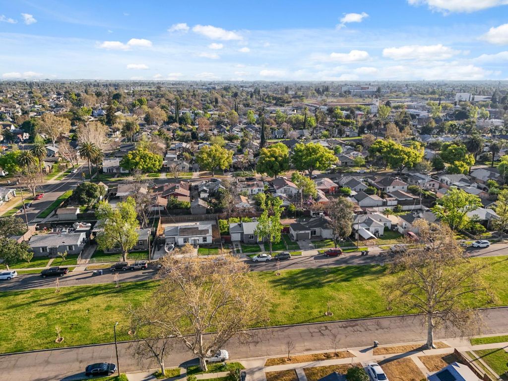 Image 22 of property listing at 4530 E Mckenzie Avenue, Fresno, CA 93702