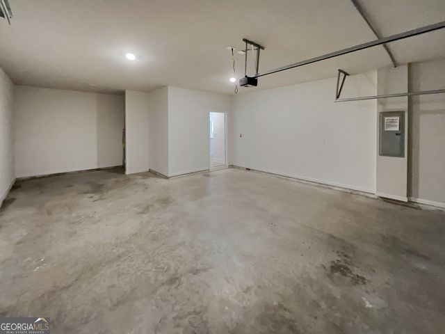 218 Morris Creek Drive, Hoschton, GA 30548