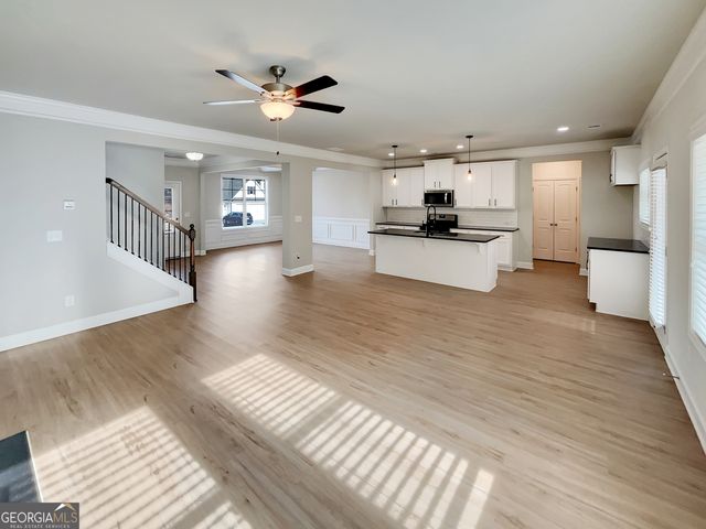 218 Morris Creek Drive, Hoschton, GA 30548