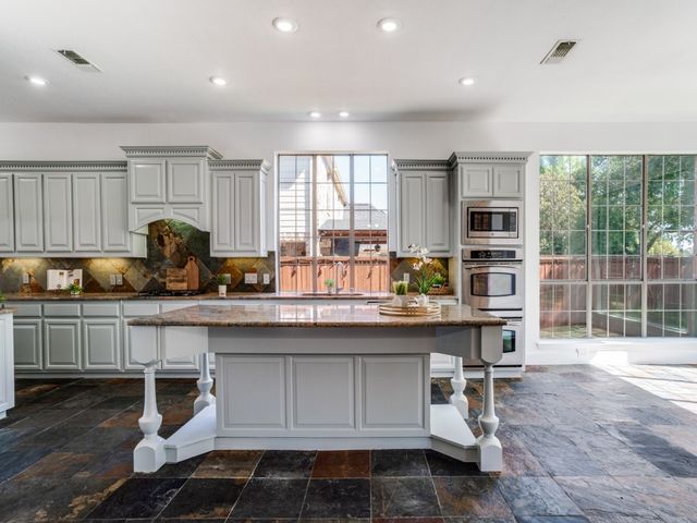 8709 Herns Meadow Lane, Mckinney, TX 75071