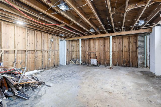 14425 Woodmont Avenue, Detroit, MI 48227