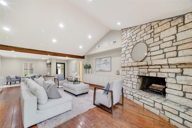 341 W Gaywood Drive, Houston, TX 77079