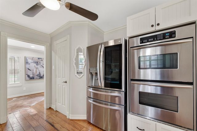 341 W Gaywood Drive, Houston, TX 77079