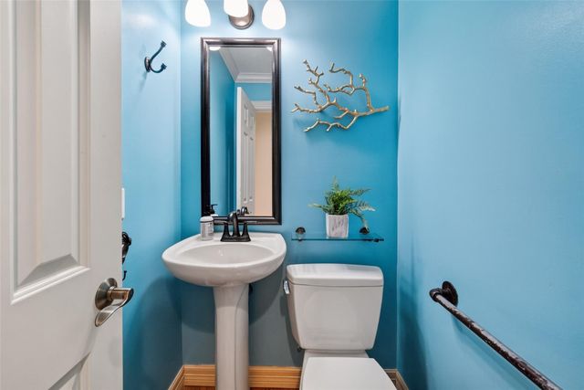 341 W Gaywood Drive, Houston, TX 77079