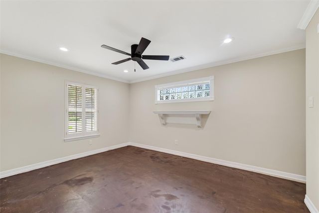 341 W Gaywood Drive, Houston, TX 77079