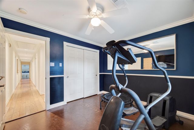 341 W Gaywood Drive, Houston, TX 77079