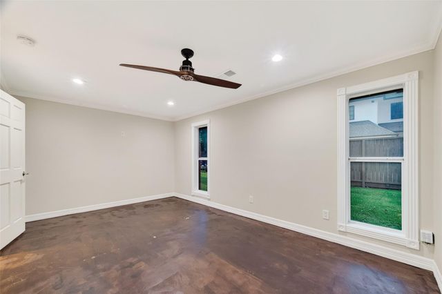 341 W Gaywood Drive, Houston, TX 77079