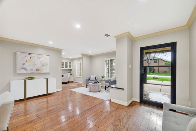 341 W Gaywood Drive, Houston, TX 77079