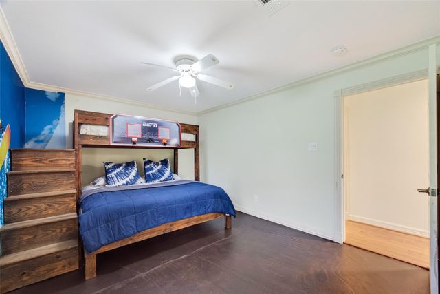 341 W Gaywood Drive, Houston, TX 77079